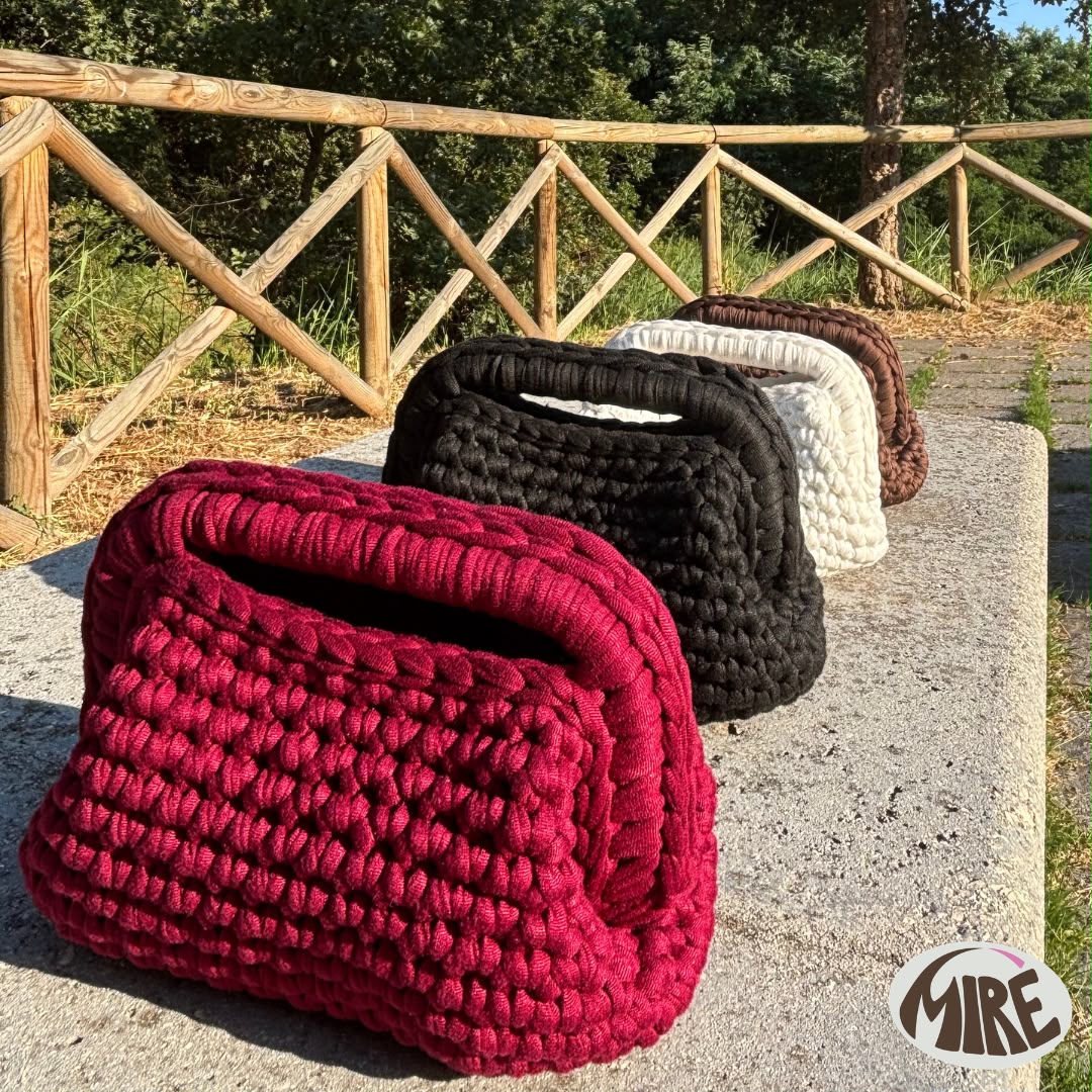 Tote bag all'uncinetto - Spaziose, resistenti e alla moda