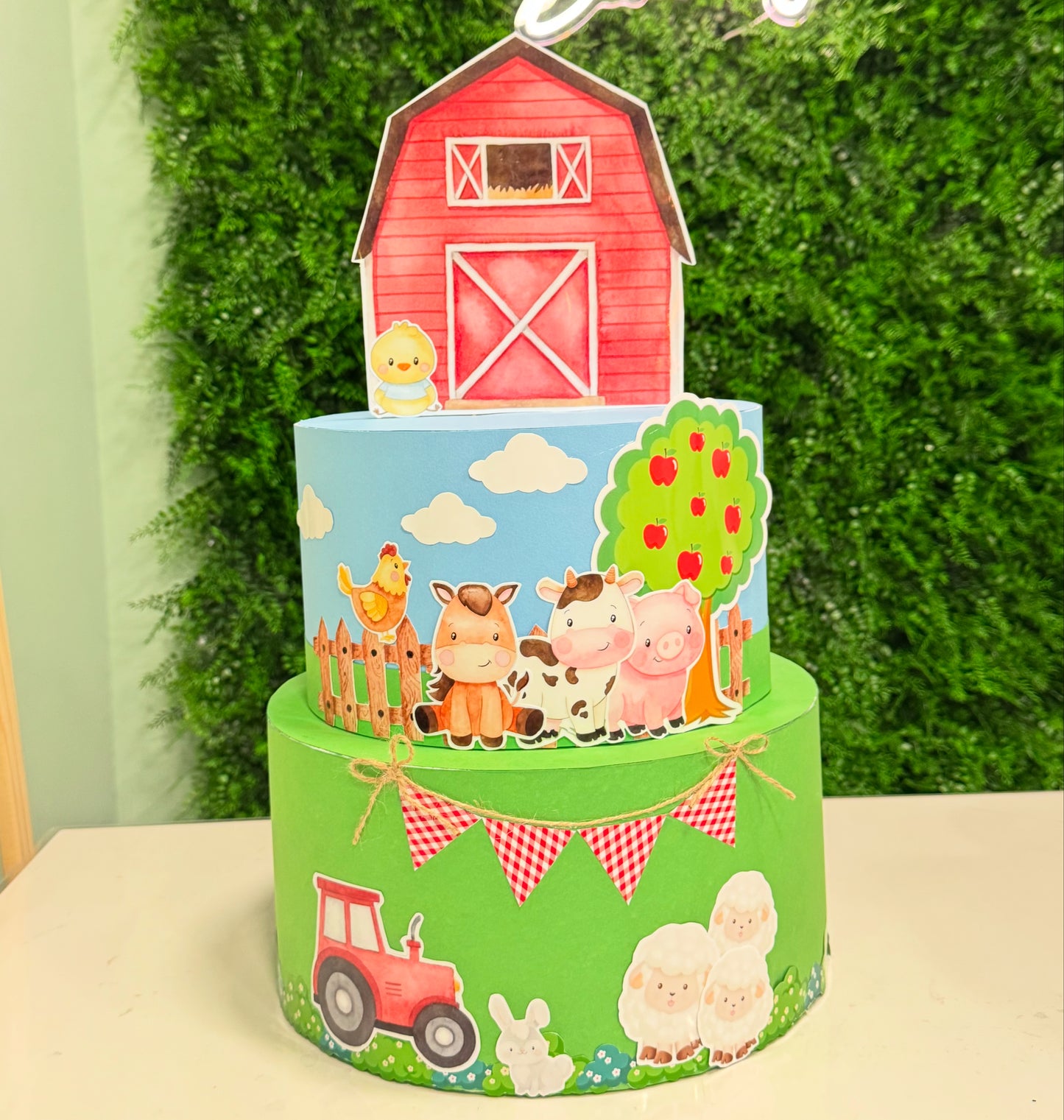 Torta scenografica fattoria