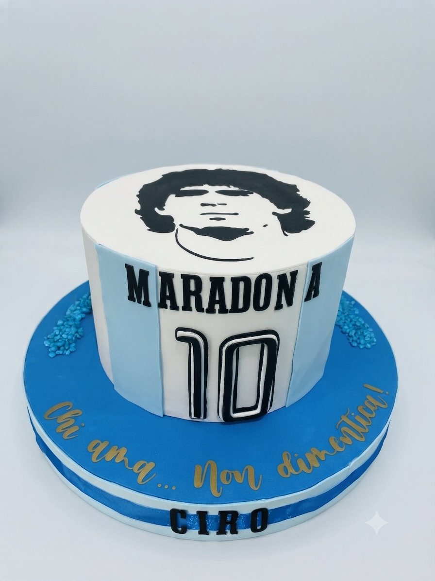 Torta Finta Scenografica in Gomma EVA a Tema Diego Armando Maradona (Numero 10) - Personalizzabile con Nome e Dedica