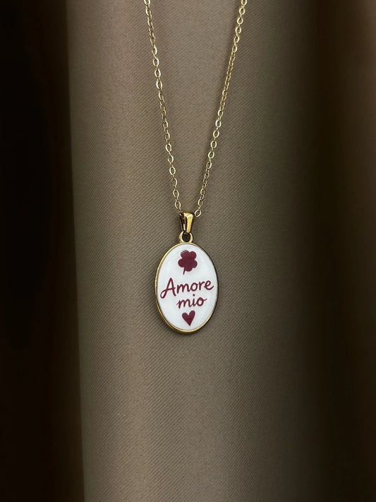 Collana Ciondolo "Amore Mio" – Oro e Smalto con Quadrifoglio e Cuore