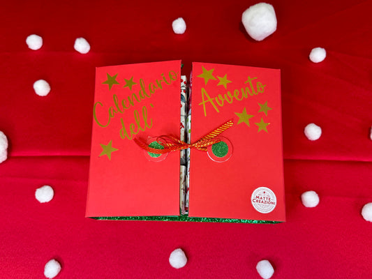 Calendario dell'avvento apertura a libro
