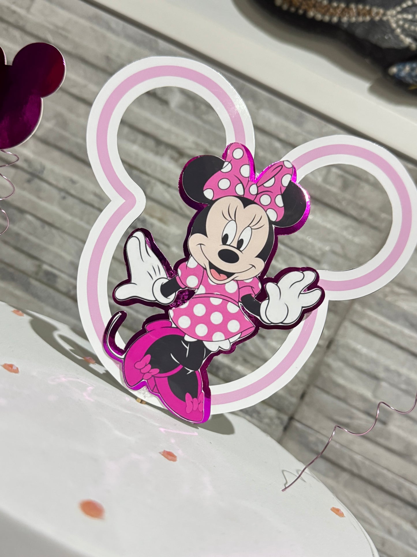 Torta scenografica Minnie fiocco