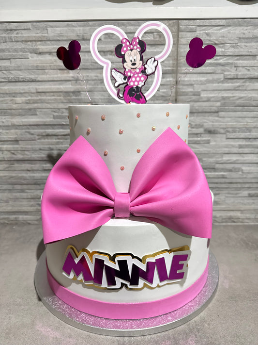 Torta scenografica Minnie fiocco