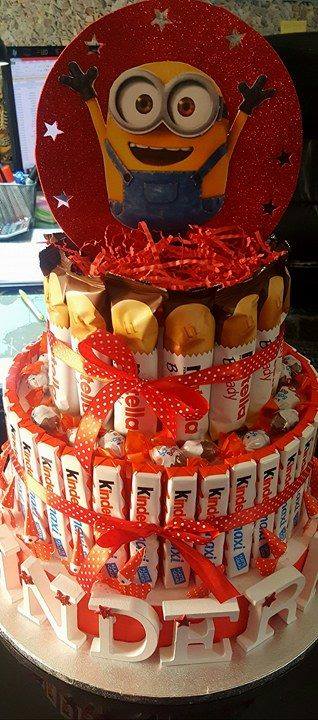 Torta Kinder Minions